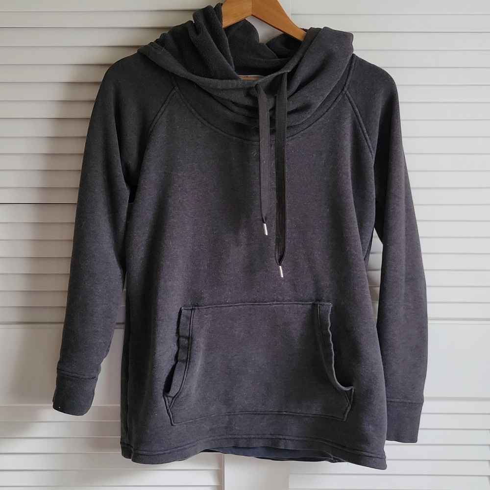ATHLETA Gray Karma Funnelneck Pullover Small